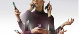 women_multi-tasking