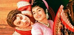 ayirthil-oruvan