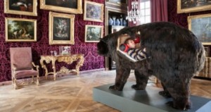 man_inside_bear_003.w540