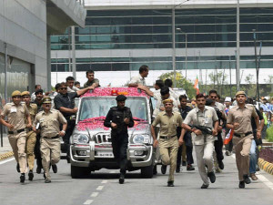 pm-modi-car10