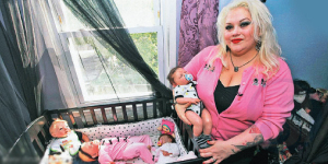 doll-women