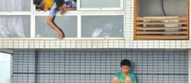 teenage-boy-climbs-onto-11th-floor