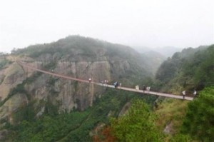 glass-bridge-in-china