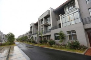 chinese-business-village-changed-as-flats