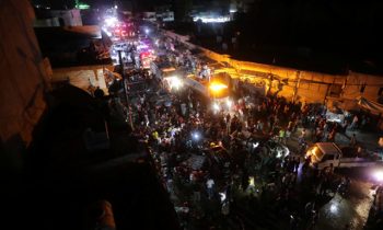 சிரியாவில் கார் குண்டுத் தாக்குதல் – 4 குழந்தைகள் உட்பட 17 பேர் பலி